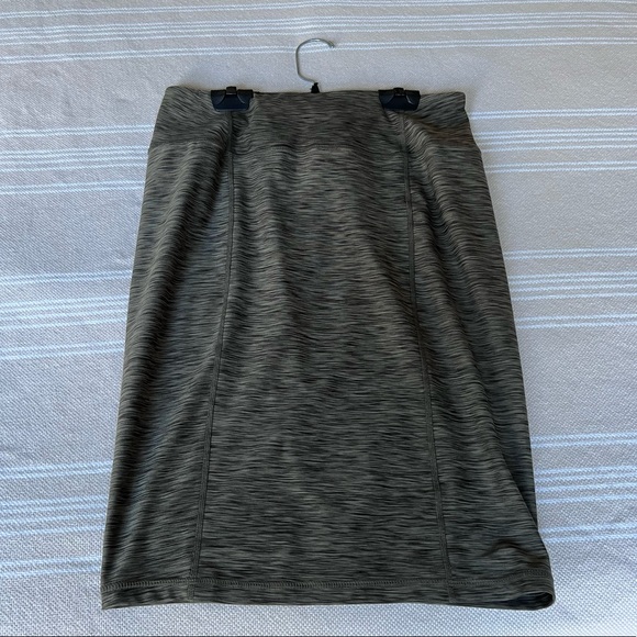 Prana pencil skirt. - Picture 4 of 4